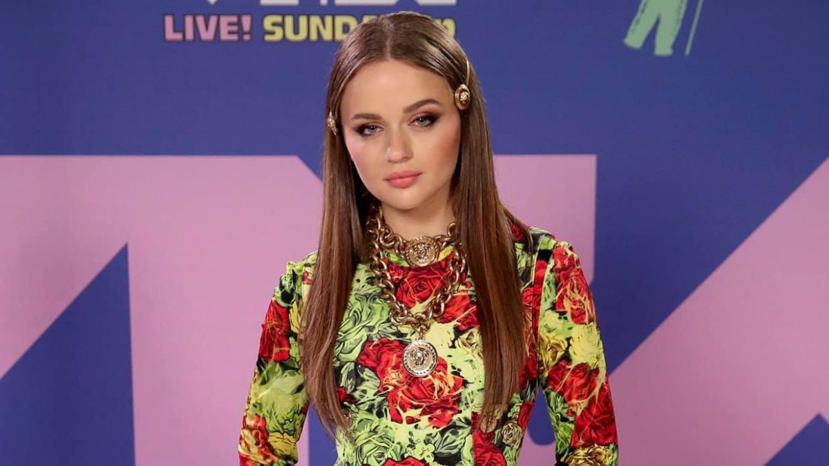 Discover Joey King Height And Weight Here (Verified!)